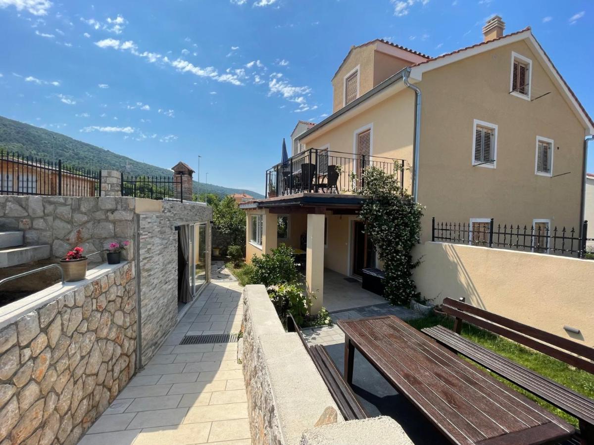 Lovro #1 & #2 Apartments Cres Exterior foto